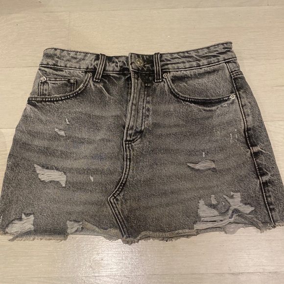 Zara Denim Mini Skirt Size Small - Picture 1 of 5